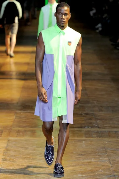 Look 33